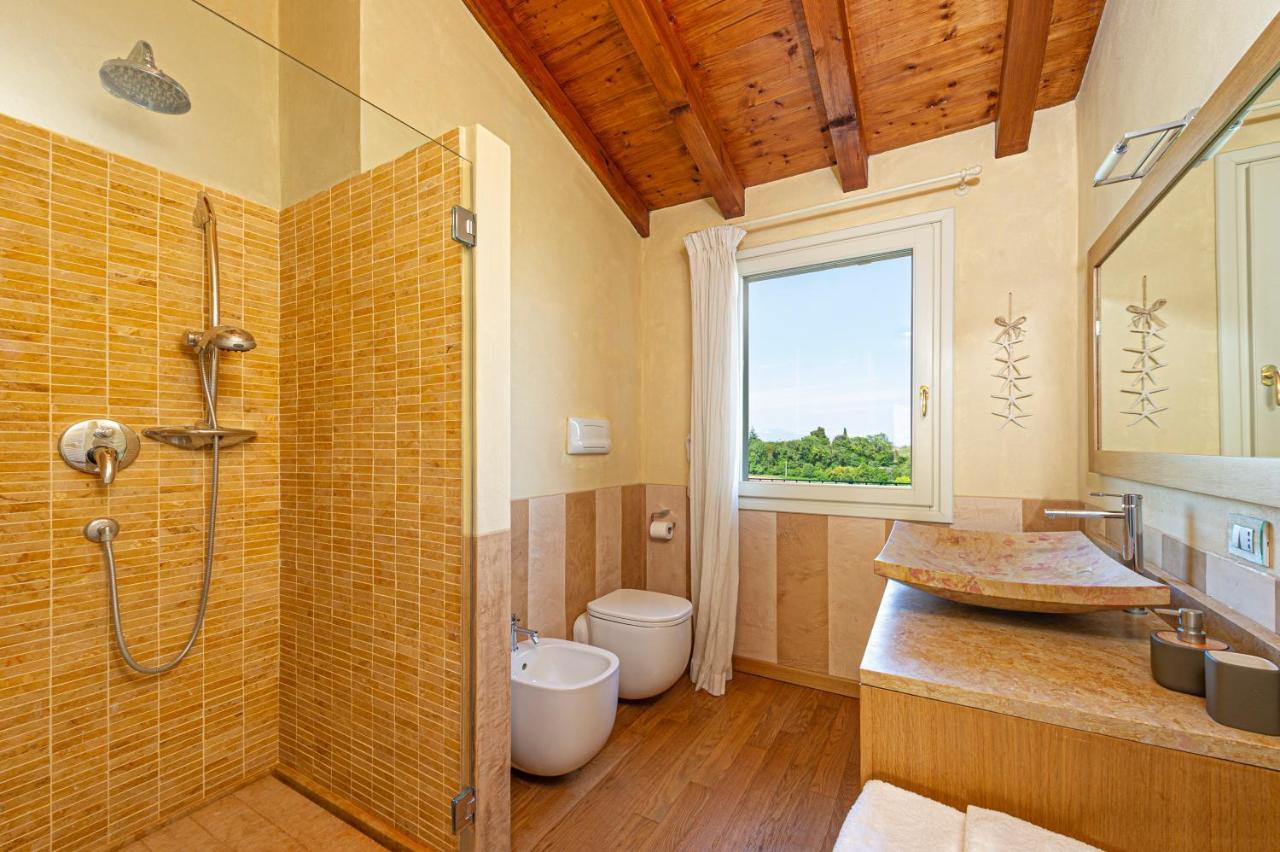 Villa Pratello Padenghe sul Garda Exteriör bild